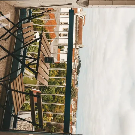 Apartment Remarkable 1-bed In Porto